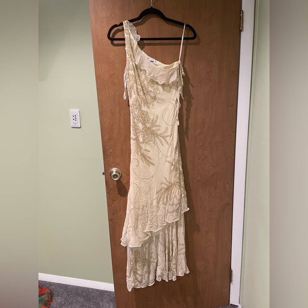 Sean XPress Silk Beaded One Shoulder Gown | Small Canary Yellow